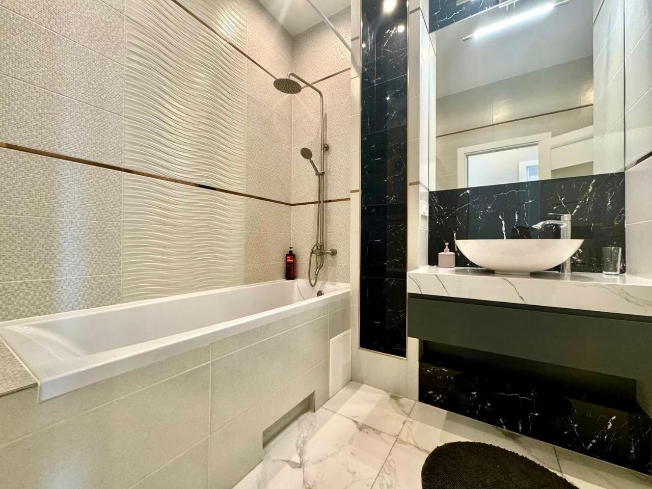 Apartpoltava Premium Дизайн Закритий Жк Пилипа Орлика 26 Exterior foto